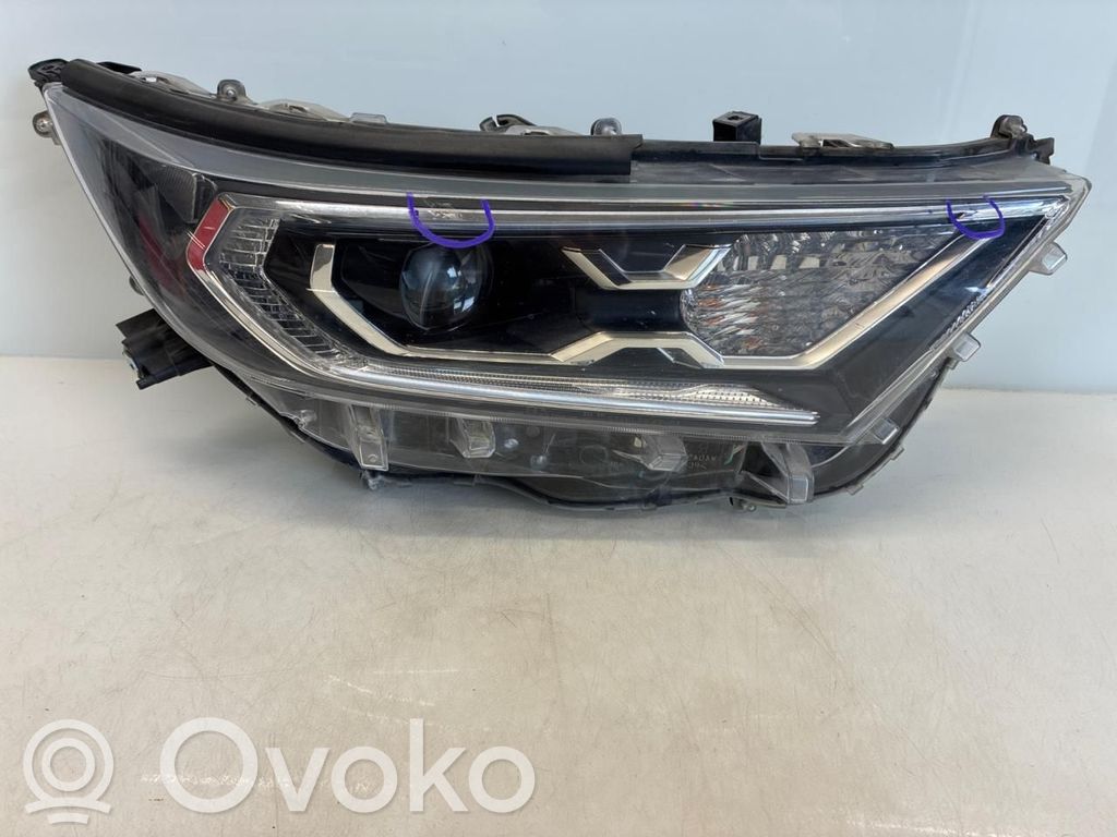 Toyota RAV 4 (XA50) Scheinwerfer 