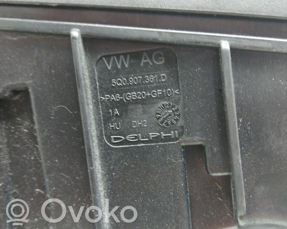 Skoda Octavia Mk3 (5E) Skrzynka bezpieczników / Komplet