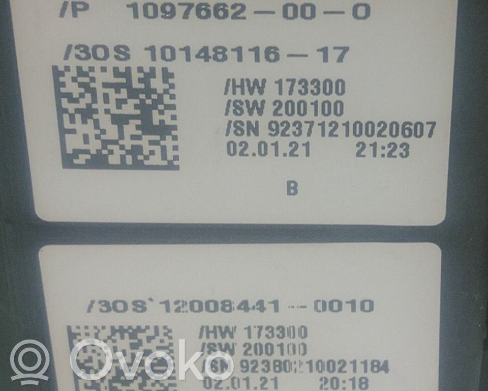 Tesla Model 3 Przyciski multifunkcyjne 