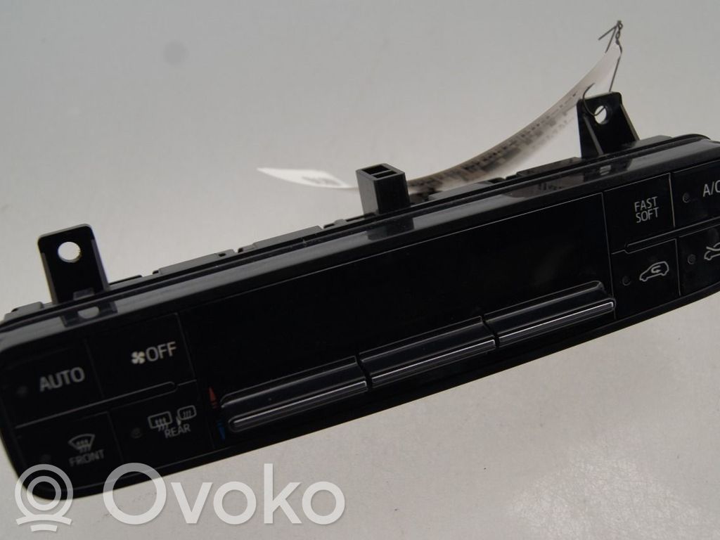 Toyota Auris E180 Console centrale, commande chauffage/clim