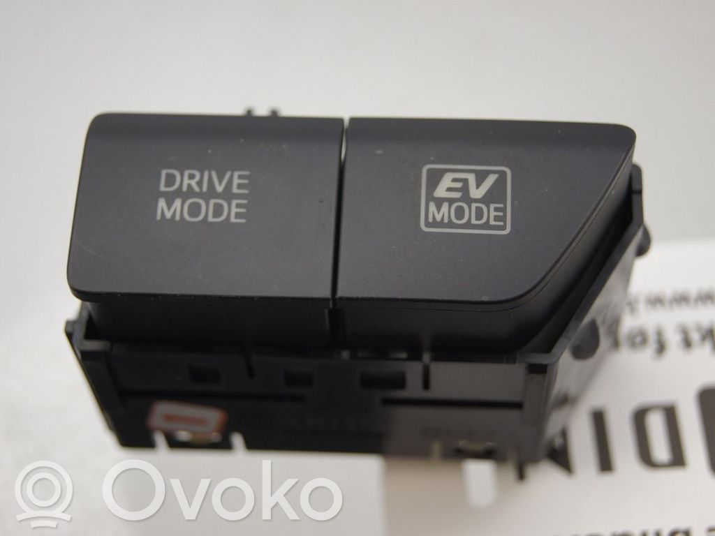 Toyota Prius (XW50) Autres commutateurs / boutons / leviers 