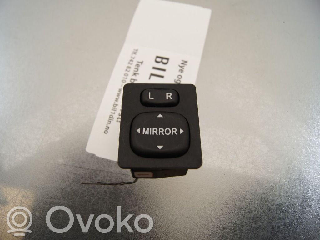 Toyota Yaris Sivupeilin kytkin 