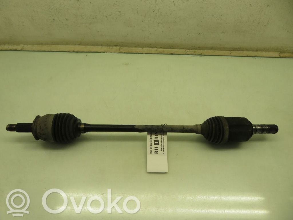 Subaru Outback Półoś tylna 