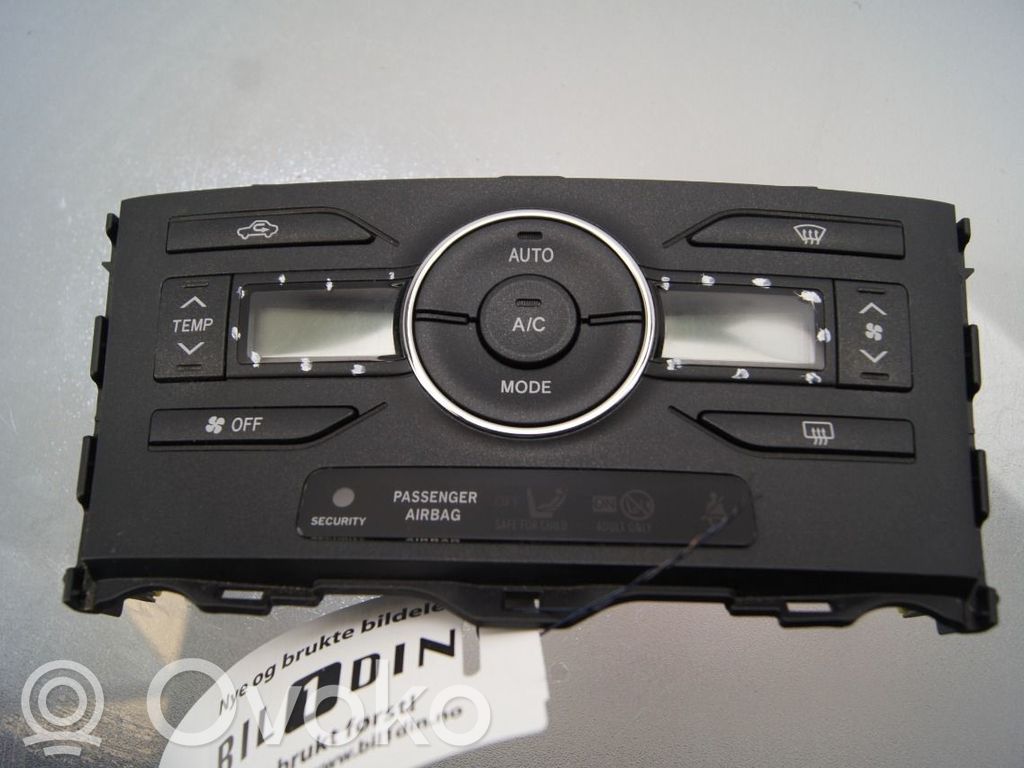 Toyota Auris 150 Panel klimatyzacji / Ogrzewania
