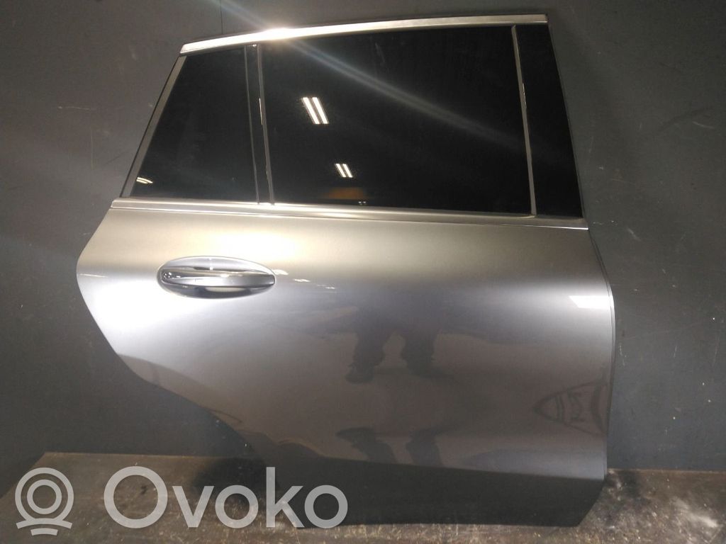 Mercedes-Benz EQC Rear door 