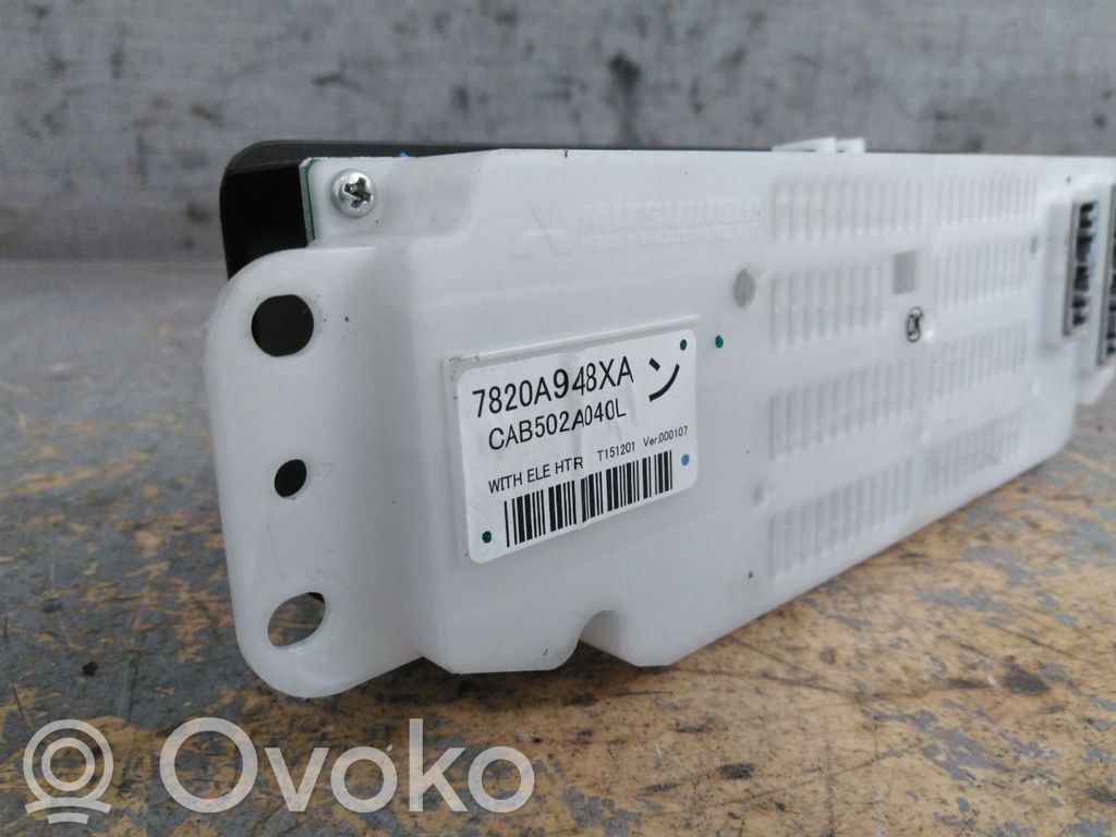Mitsubishi Outlander Console centrale, commande chauffage/clim 