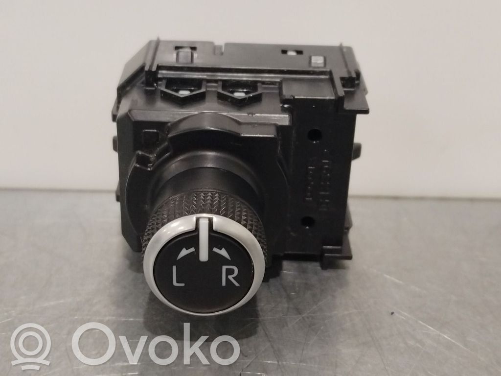Toyota Corolla E210 E21 Interruptor del espejo lateral 