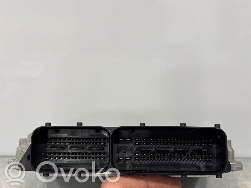 Skoda Yeti (5L) Moottorin ohjainlaite/moduuli (käytetyt) 