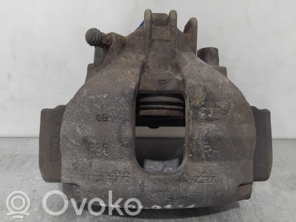 Volvo V70 Передний суппорт 