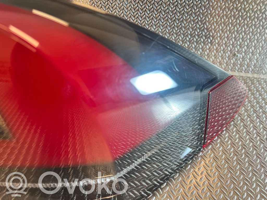 Tesla Model X Feux arrière / postérieurs