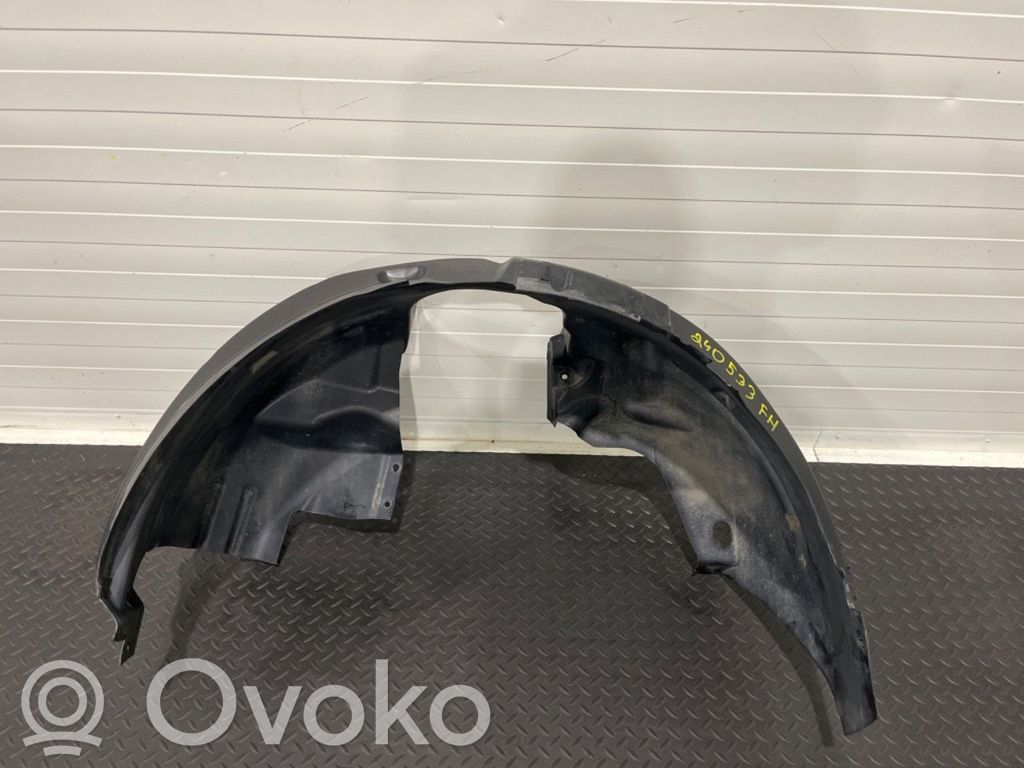 Ford Transit Courier Nadkole przednie 