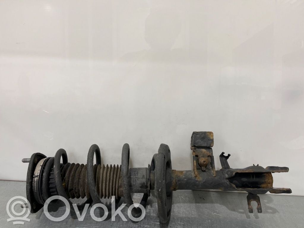 Mazda CX-3 Etuiskunvaimennin kierrejousella 