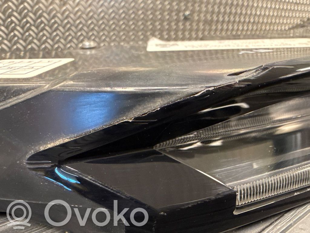 Porsche Taycan 9J1 Lampă spate în caroserie 