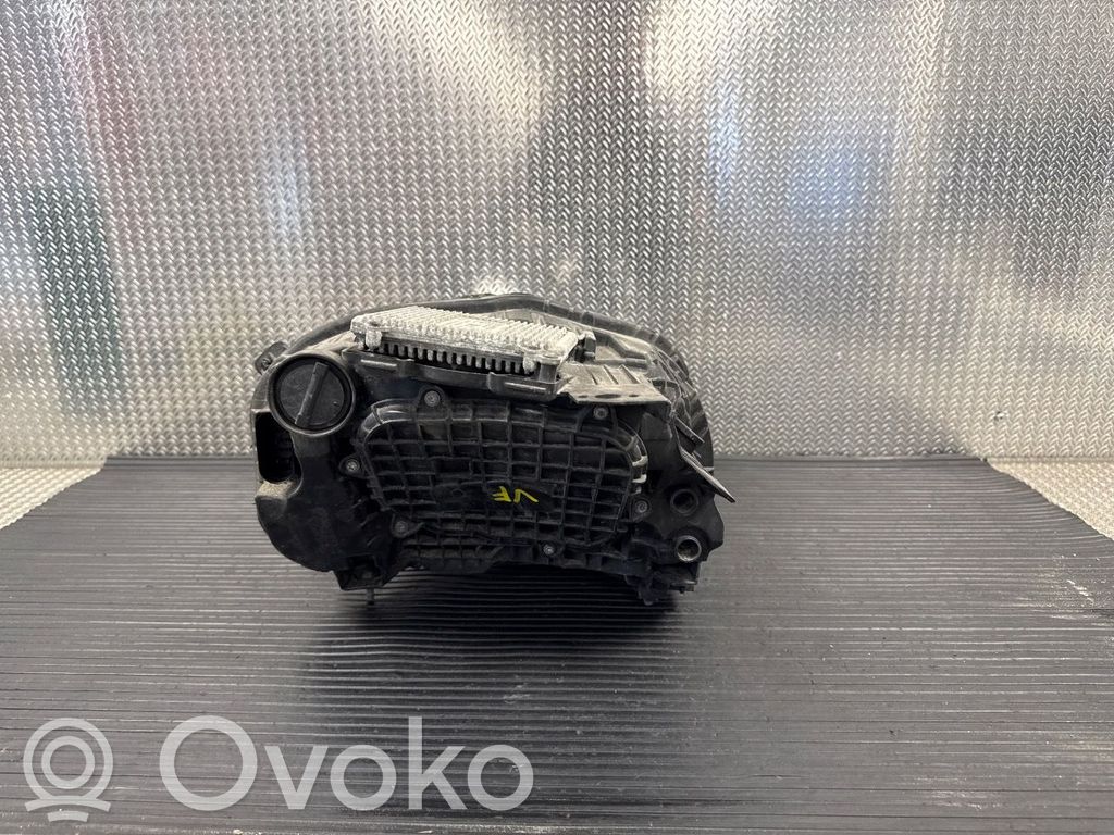 Porsche Taycan 9J1 Phare frontale 
