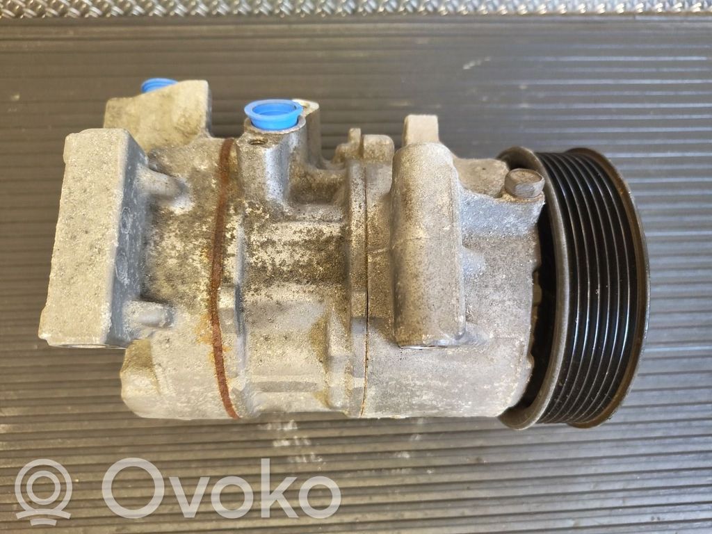 Toyota RAV 4 (XA40) Kompresor / Sprężarka klimatyzacji A/C 