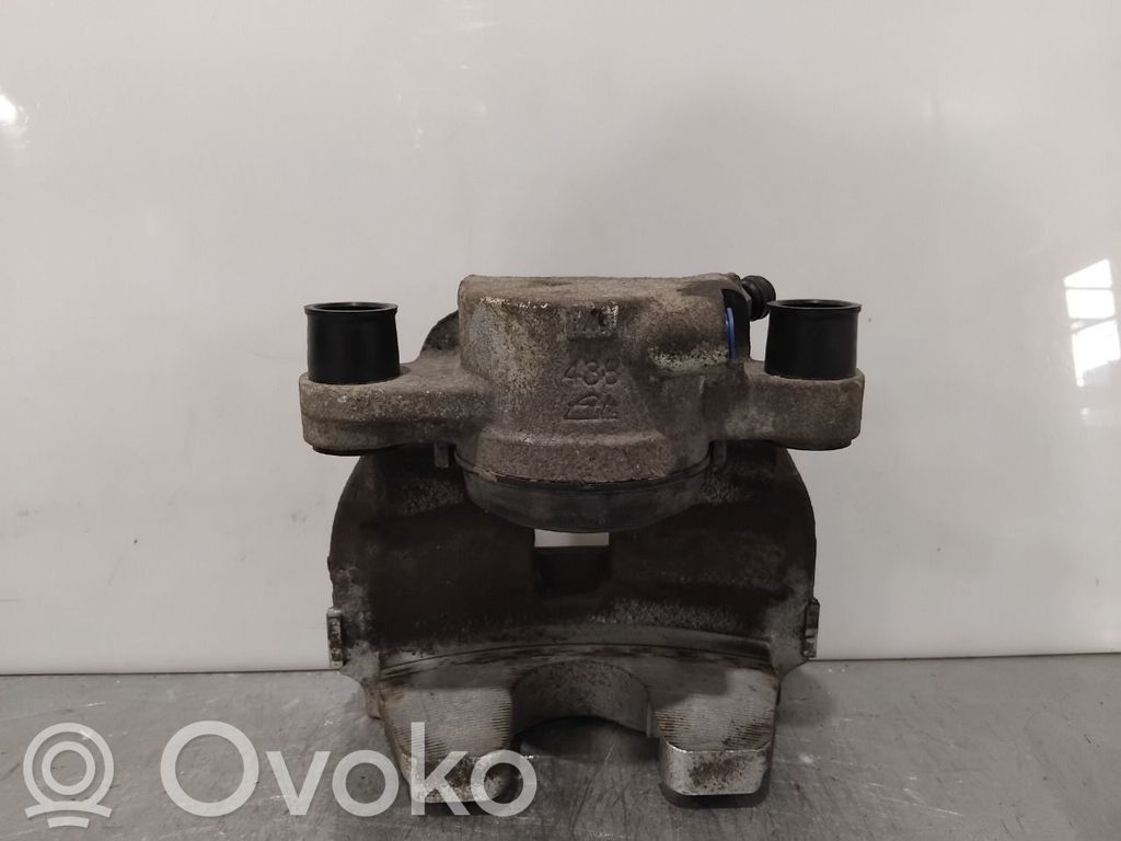 Volvo XC40 Zacisk hamulcowy przedni 