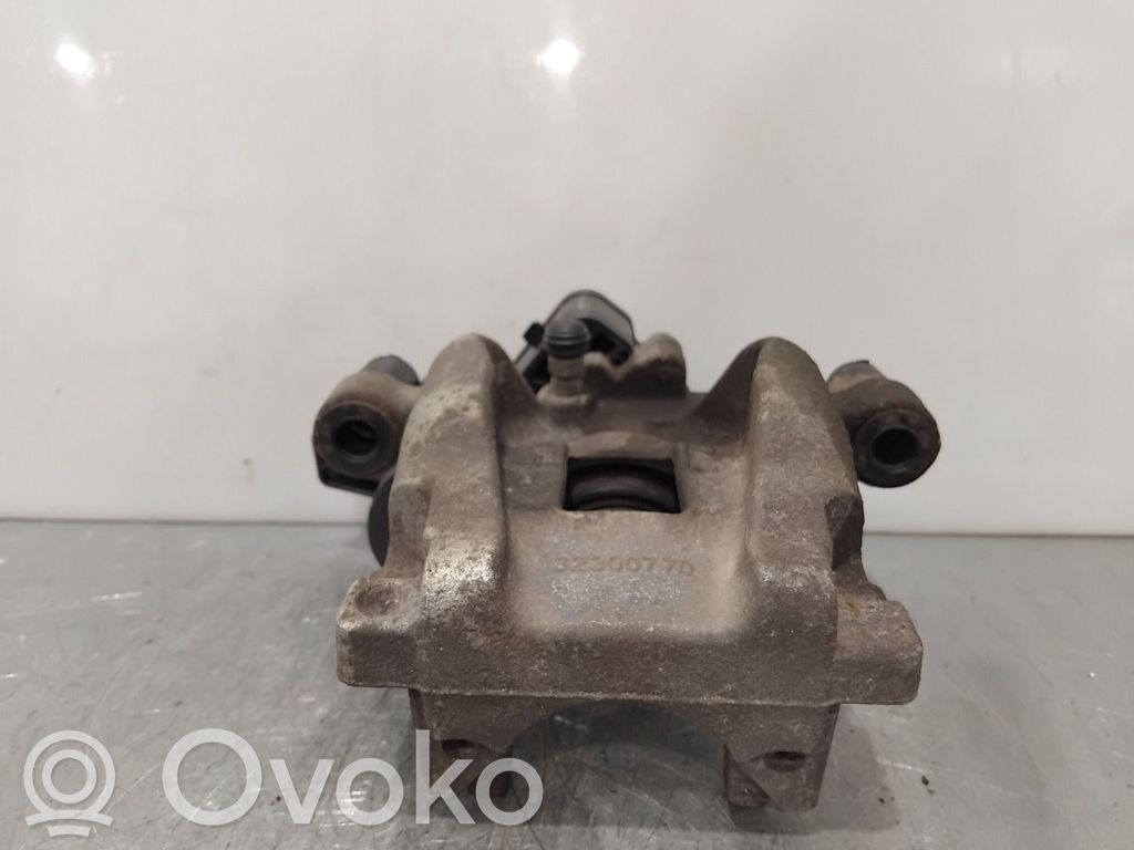 Volvo XC40 Tylny zacisk hamulcowy