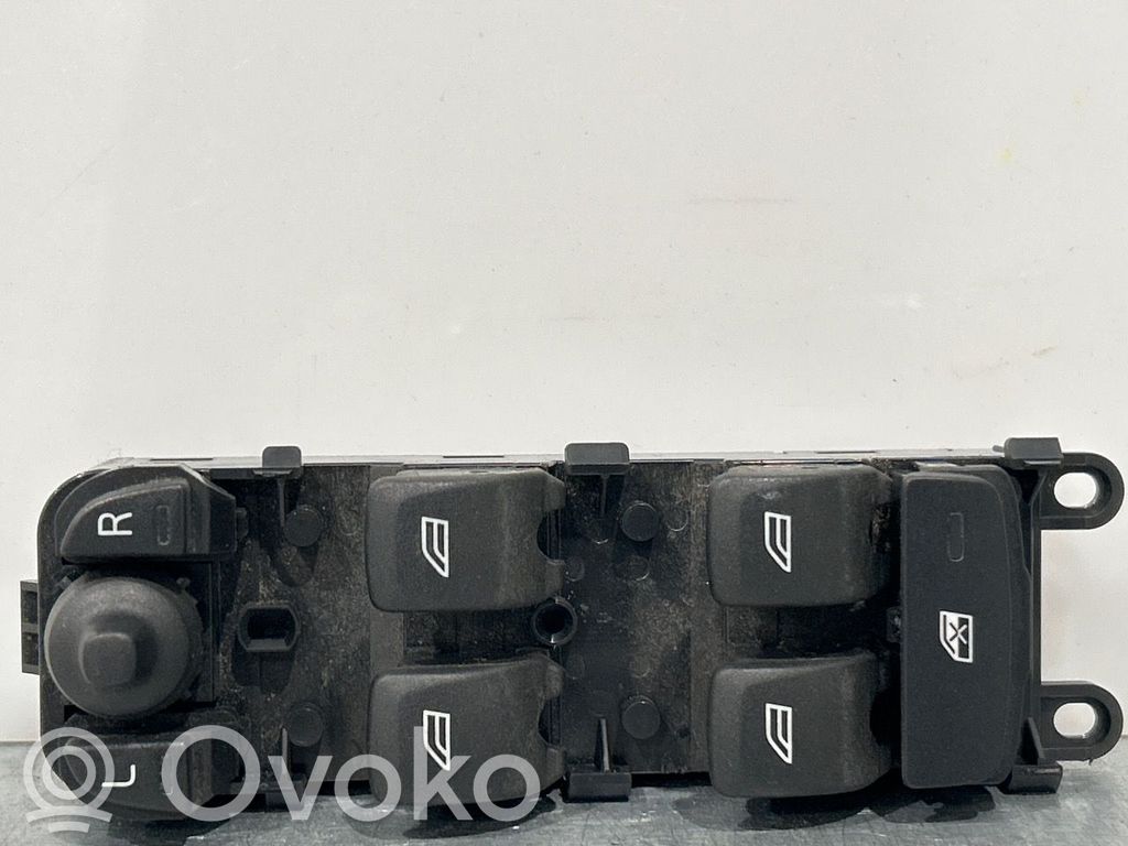 Volvo XC70 Przyciski szyb 