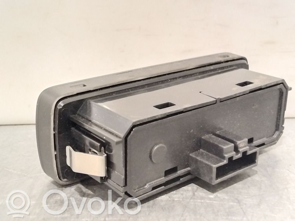 Volvo C40 Schalter Kofferraum Heckklappe Kofferraumdeckel 