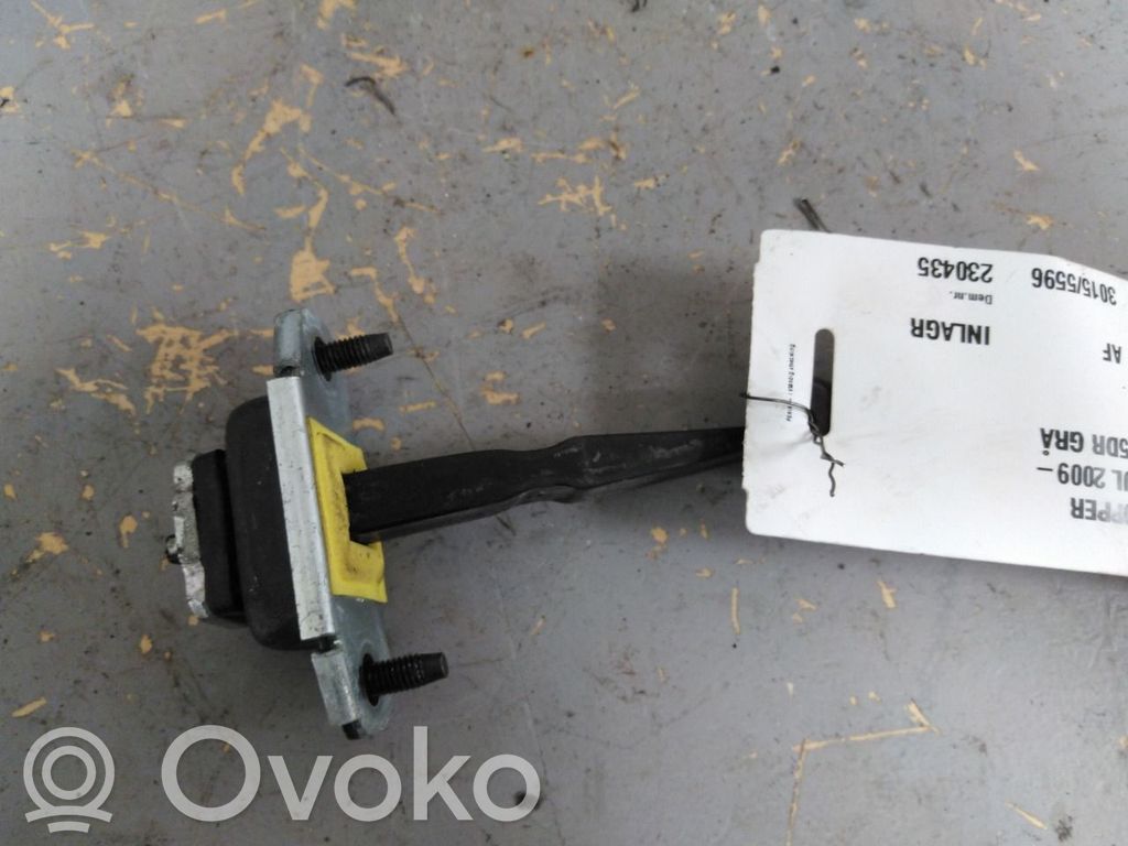 KIA Soul Etuoven pidätin 