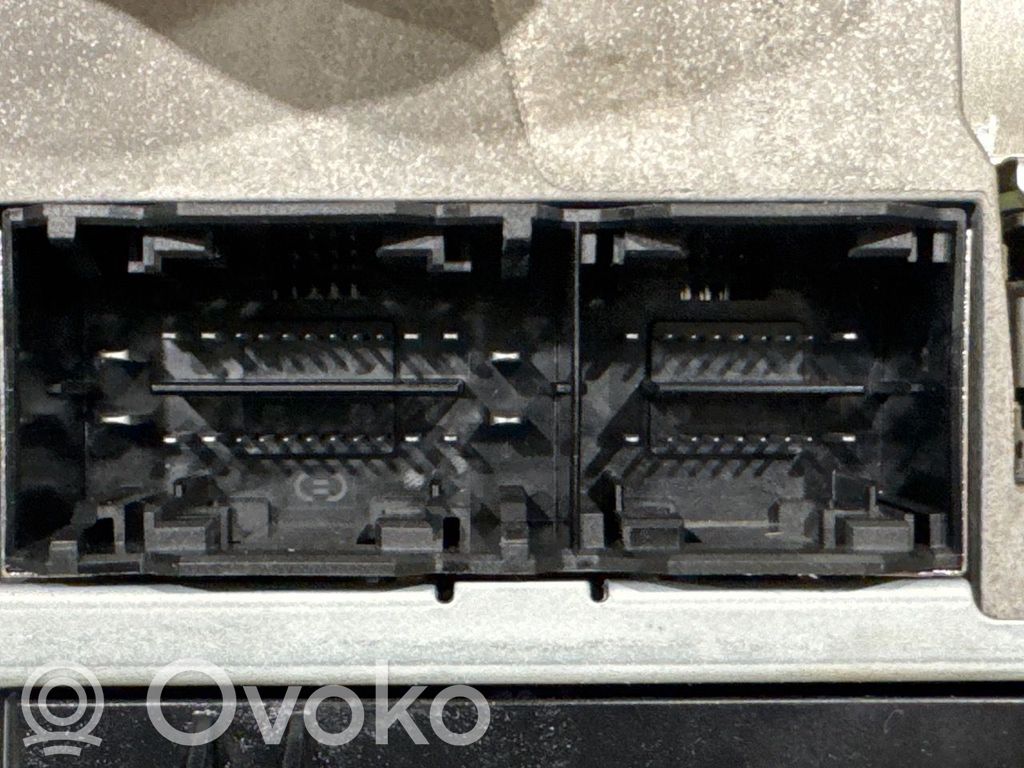 Mercedes-Benz Sprinter W907 W910 Radio / CD-Player / DVD-Player / Navigation