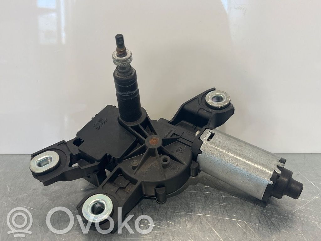Volkswagen PASSAT B7 Motor del limpiaparabrisas trasero