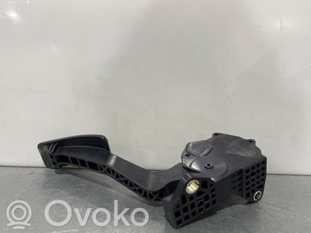 Subaru Outback Gaspedal