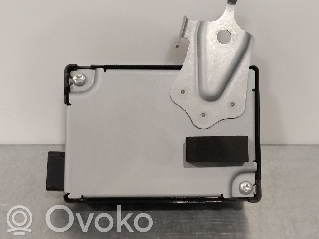 Toyota RAV 4 (XA40) Citu veidu vadības bloki / moduļi 
