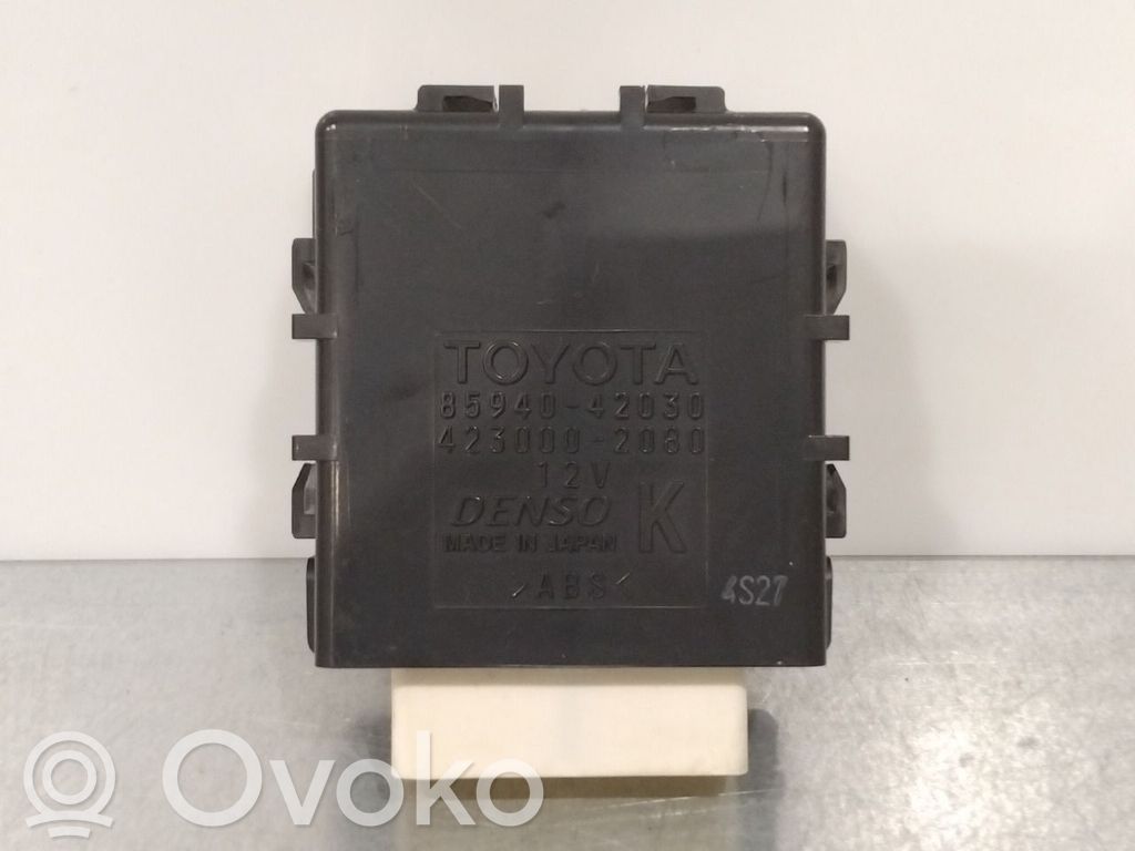 Toyota RAV 4 (XA40) Otros relés