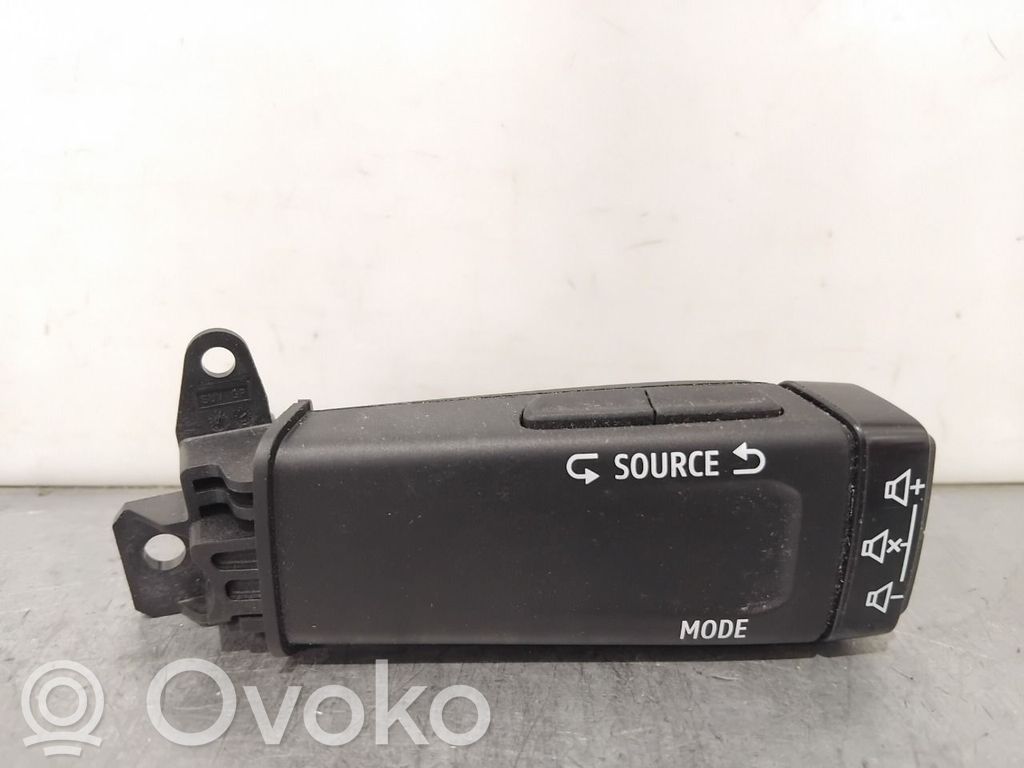 Renault Megane IV Otros interruptores/perillas/selectores