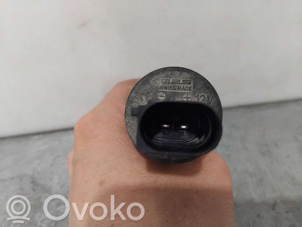 Volkswagen Golf VII Tuulilasi tuulilasinpesimen pumppu 