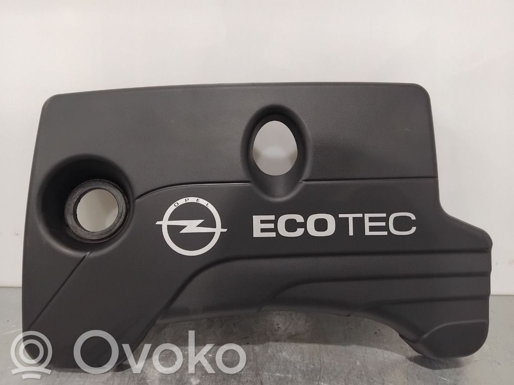 Opel Corsa E Motorabdeckung
