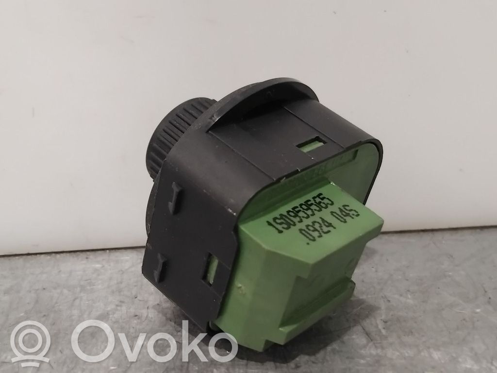 Volkswagen e-Up Wing mirror switch