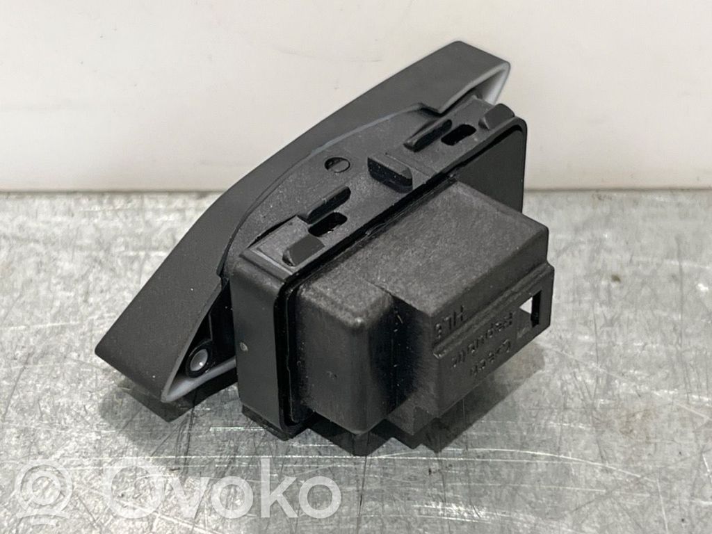 Volkswagen Touran III Autres commutateurs / boutons / leviers