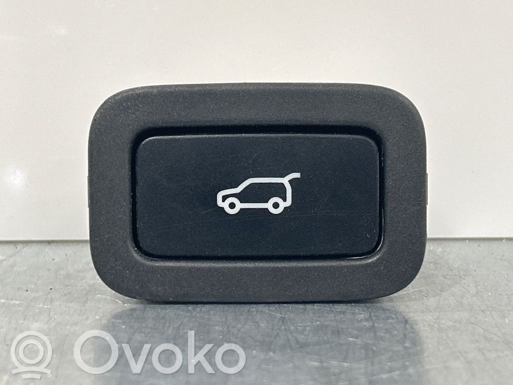 Jaguar I-Pace Tailgate opening switch 