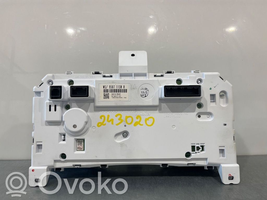 Nissan Leaf II (ZE1) Compteur de vitesse tableau de bord 