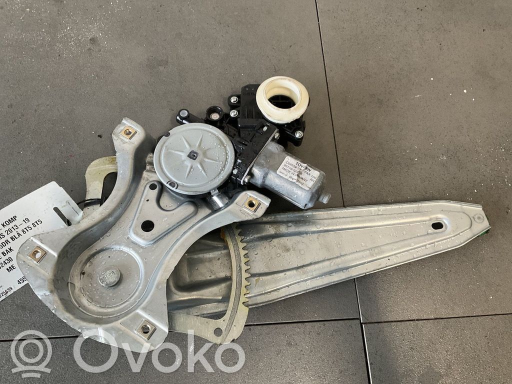 Toyota Auris E180 Front door electric window regulator 