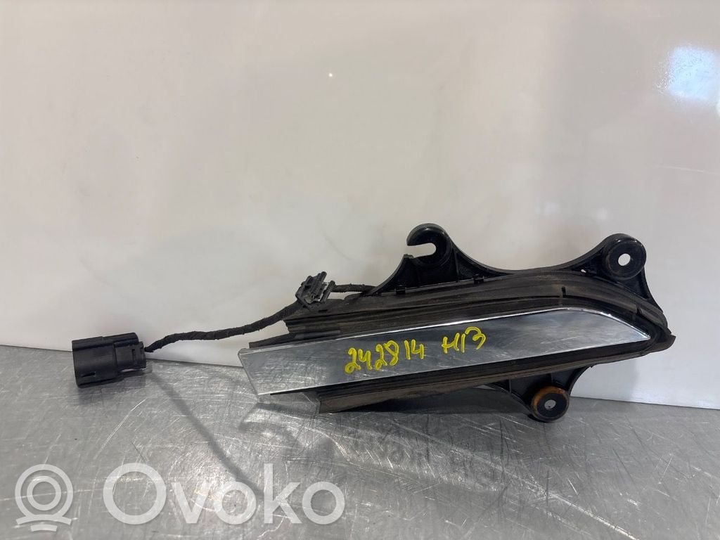 Tesla Model X Manecilla externa puerta trasera