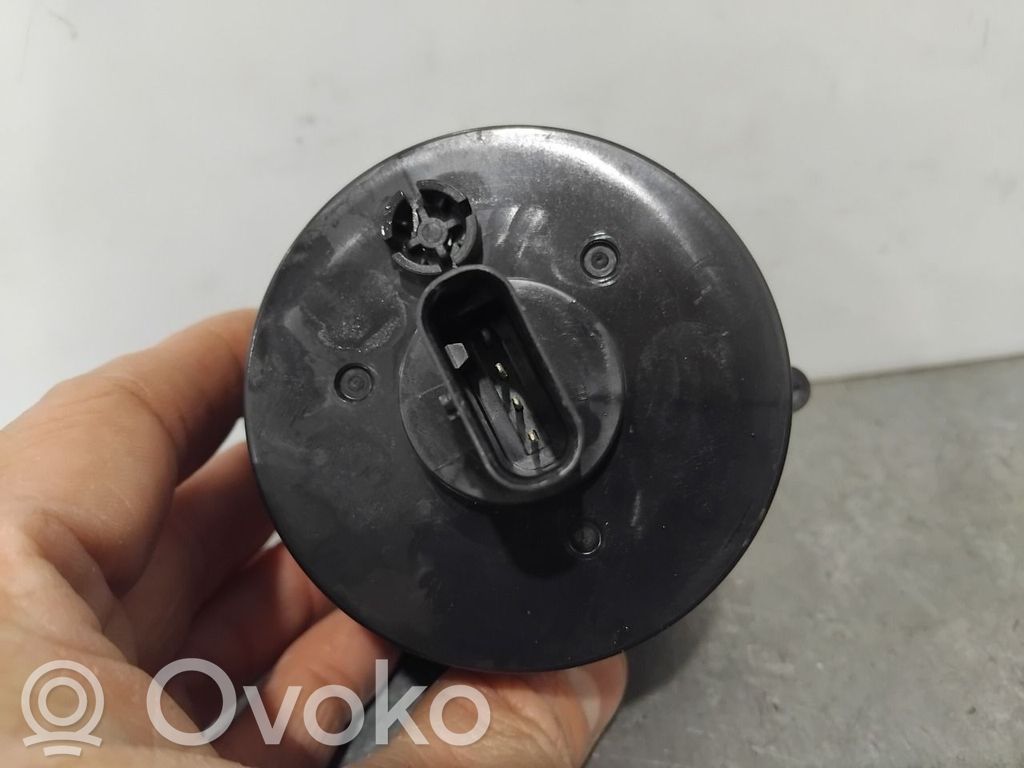 Tesla Model 3 Webasto pompe de circulation d'eau 