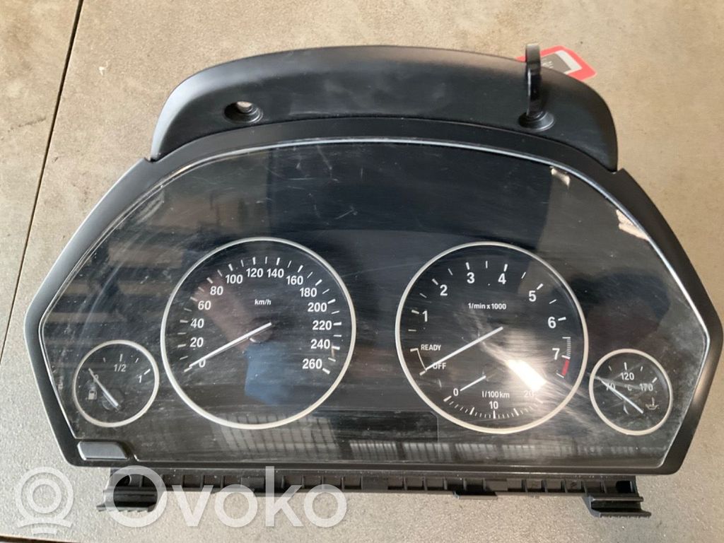 BMW 3 F30 F35 F31 Nopeusmittari (mittaristo) 