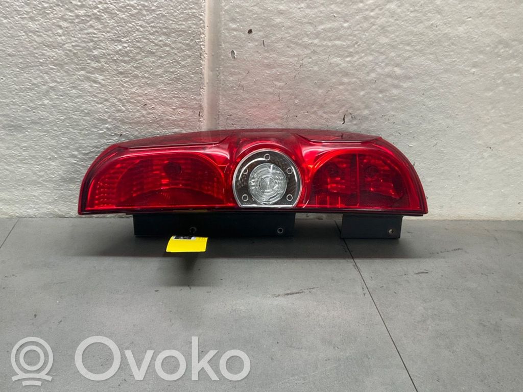 Opel Combo D Feux arrière / postérieurs 