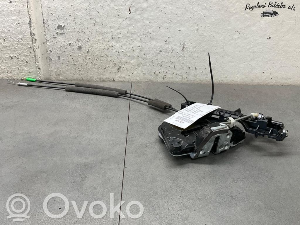 Subaru XV II Передний замок