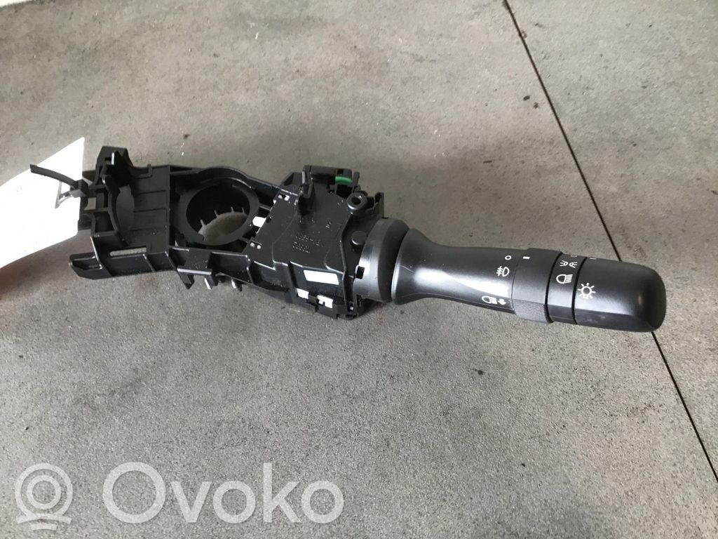 Toyota Yaris Autres commutateurs / boutons / leviers