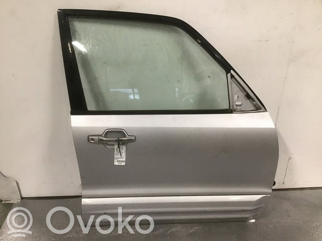 Mitsubishi Pajero Puerta delantera