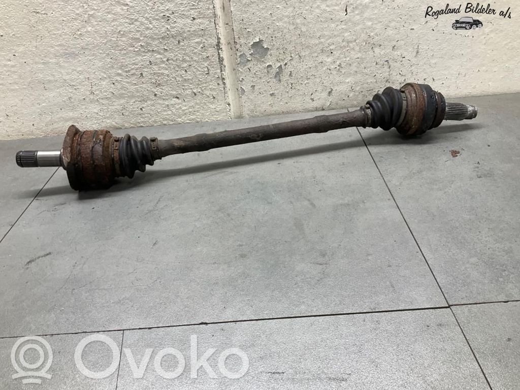BMW X3 F25 Takavetoakseli 