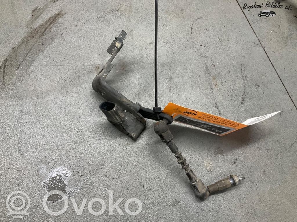 Audi e-tron Air suspension front height level sensor 