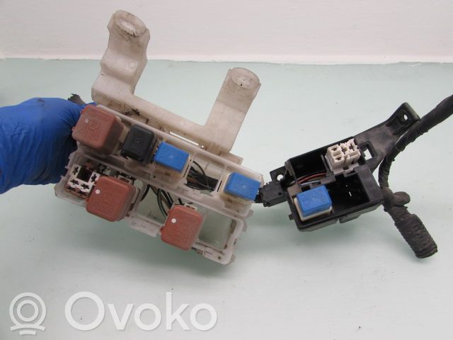 Nissan X-Trail T30 Fuse box set 