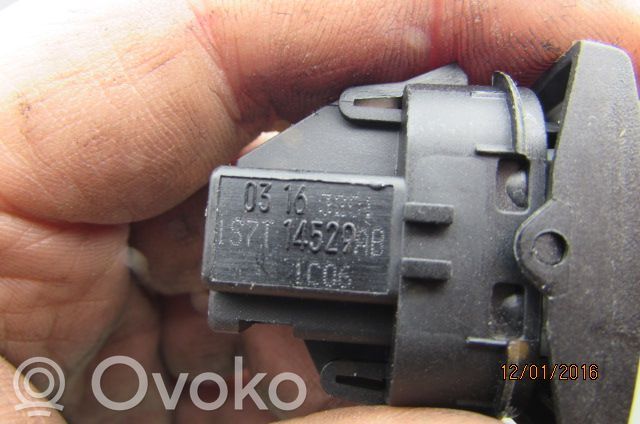 Ford Mondeo Mk III Przyciski szyb