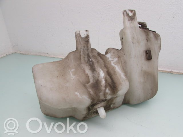 BMW 7 E38 Zbiornik płynu do spryskiwaczy szyby przedniej / czołowej 
