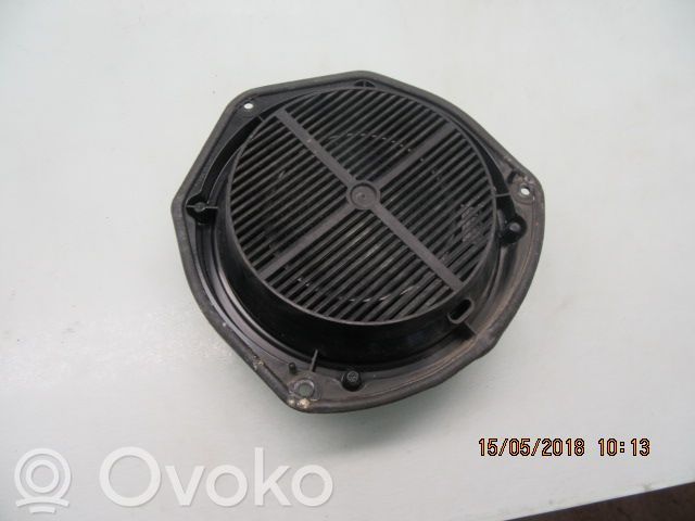 Audi A8 S8 D3 4E Haut-parleur de porte avant 